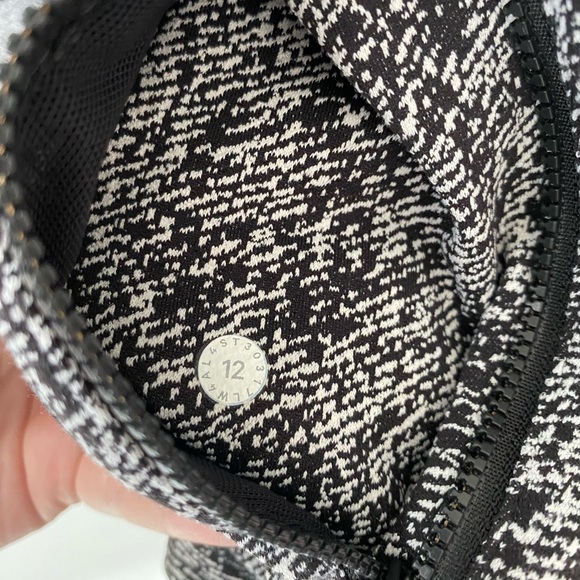 Lululemon Women's Define Jacket Luon Twill Black White - Picture 6 of 6